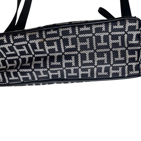 Tommy Hilfiger Shoulder Strap TH Logo Purse - Picture 9 of 10